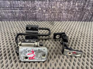 Петля двери задняя левая AUDI A4 2006 контрактная Петля двери задняя левая AUDI A4 2006