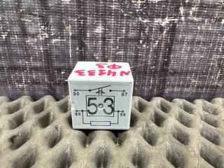 Запчасть реле Volkswagen Passat 2006