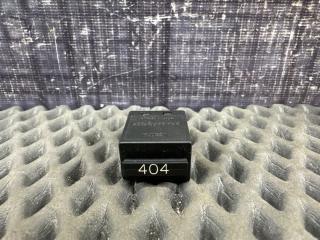 Запчасть реле Volkswagen Touareg 2004