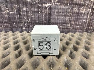 Запчасть реле Volkswagen Touareg 2005