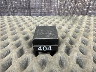 Запчасть реле Volkswagen Passat 2006