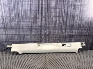 Запчасть обшивка салона левая AUDI Allroad 2003