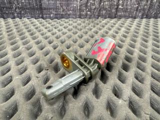 Датчик ABS левый Volkswagen Touareg 2005