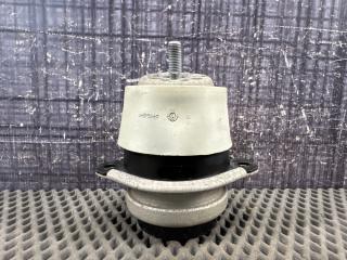 Подушка двигателя Volkswagen Touareg 2005