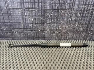 Фото запчасти амортизатор багажника Volkswagen Golf 2008 контрактная запчасть Запчасть амортизатор багажника Volkswagen Golf 2008