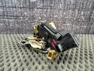 Замок двери задний правый Lincoln Navigator 2003