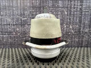 Подушка двигателя Volkswagen Touareg 2004