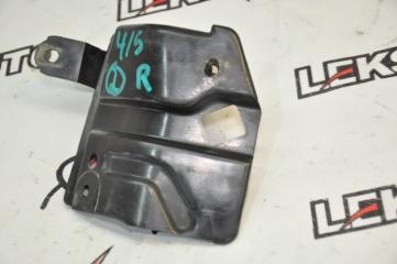 Пластик под фару Mitsubishi Pajero V55 6G74