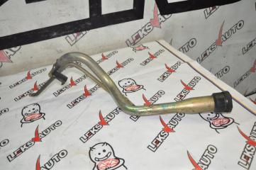 Горловина бензобака Toyota Crown Majesta 2000