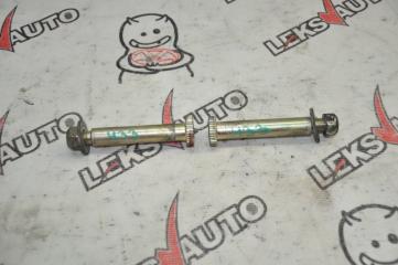 Запчасть болты подвески (парой) Nissan Datsun AX Skystar 2002