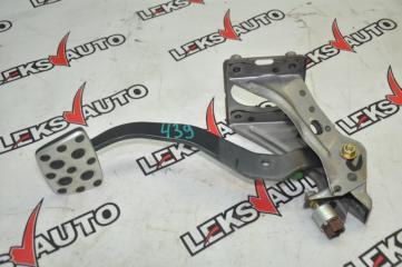 Педаль тормоза Toyota Altezza 2001