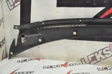 Жабо дворников Delica 2001 PE8W 4M40