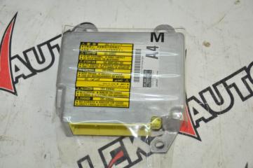 Фото запчасти блок электроники Toyota Crown 2004 контрактная запчасть Запчасть блок электроники Toyota Crown 2004