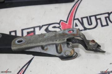 Петли капота (парой) Impreza 1997 GF8 EJ20 Петли капота (парой) Impreza 1997 GF8 EJ20