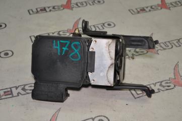 Блок abs Celsior 2000 UCF31 3UZ-FE Блок abs Celsior 2000 UCF31 3UZ-FE