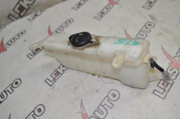 Бачок стеклоомывателя Toyota Celsior 2000