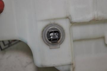 Бачок стеклоомывателя Celsior 2000 UCF31 3UZ-FE