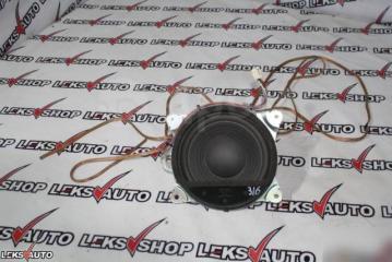 Сабвуфер Toyota Crown Majesta 2006