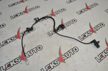 Запчасть датчик abs передний правый Toyota Passo 2008