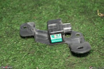 Блок электроники Nissan Cima 2001
