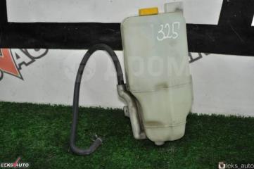 Бачок расширительный Nissan Cima 2001