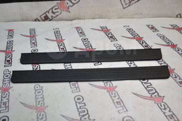 Накладки на порожки салона (парой) Nissan Fuga 2005