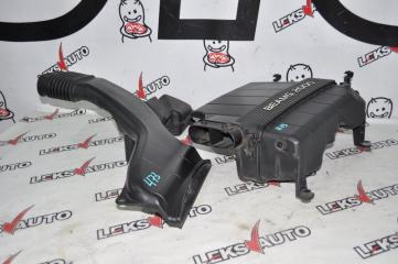 Корпус воздушного фильтра (в сборе) Toyota Altezza Gita 2001 контрактная Корпус воздушного фильтра (в сборе) Toyota Altezza Gita 2001