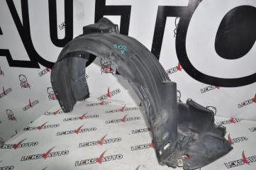 Подкрылок передний правый Toyota Altezza 2000