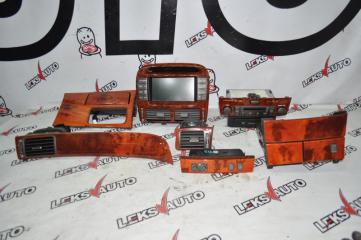 Панель салона Toyota Celsior 2003