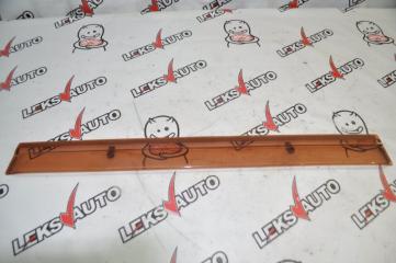 Ветровик задний правый Nissan Stagea 2001