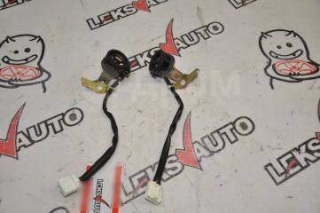 Запчасть динамики (парой) Toyota Mark II 2003