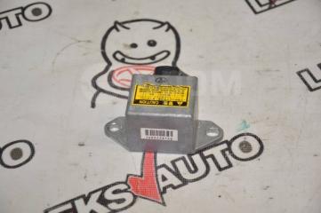 Фото запчасти блок электроники Toyota Crown 1999 контрактная запчасть Запчасть блок электроники Toyota Crown 1999