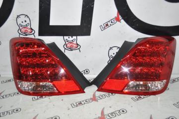 Фонари задние (парой) Toyota Crown Majesta 2004