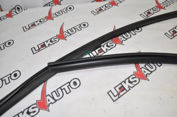 Уплотнитель стекла двери передний левый Airtrek 2003 CU2W 4G63T