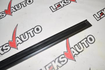 Молдинг стекла двери задний левый Airtrek 2003 CU2W 4G63T