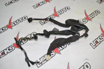 Коса двери задняя левая Mitsubishi Airtrek 2003