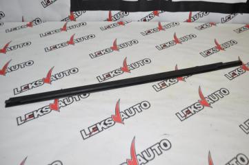 Молдинг стекла двери передний правый Airtrek 2003 CU2W 4G63T