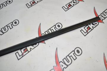 Молдинг стекла двери передний правый Airtrek 2003 CU2W 4G63T
