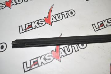 Молдинг стекла двери передний правый Airtrek 2003 CU2W 4G63T