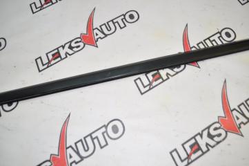 Молдинг стекла двери передний правый Airtrek 2003 CU2W 4G63T