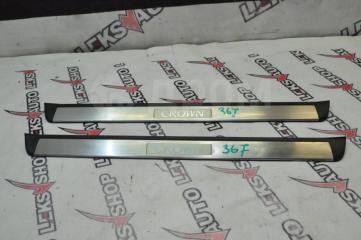 Накладки на пороги (парой) Toyota Crown 2004