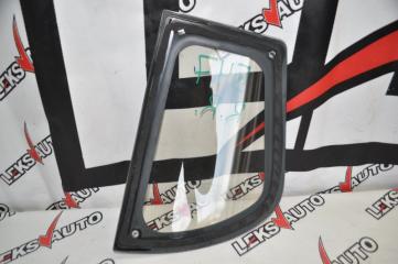 Стекло собачника заднее правое VehiCross 1998 UGS25DW 6VD1