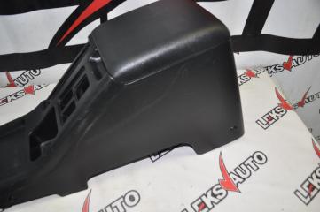 Бардачок между сиденьями VehiCross 1998 UGS25DW 6VD1