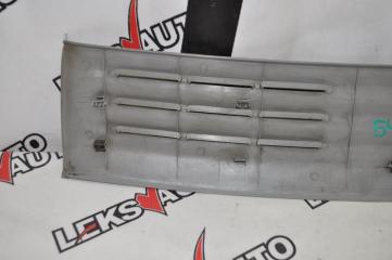 Пластик багажника VehiCross 1998 UGS25DW 6VD1