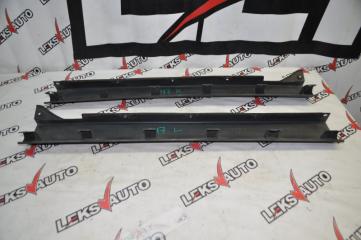 Накладки на пороги (парой) VehiCross 1998 UGS25DW 6VD1