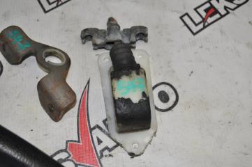 Ручник VehiCross 1998 UGS25DW 6VD1