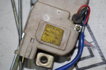 Замок правой двери VehiCross 1998 UGS25DW 6VD1