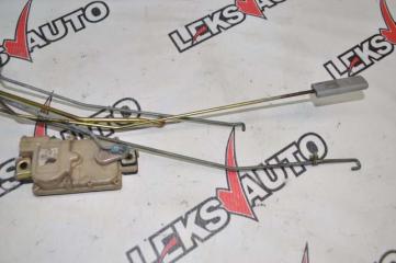 Замок левой двери VehiCross 1998 UGS25DW 6VD1