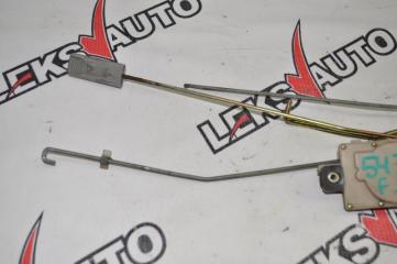 Замок левой двери VehiCross 1998 UGS25DW 6VD1