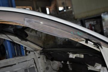 Дверь правая Isuzu VehiCross UGS25DW 6VD1